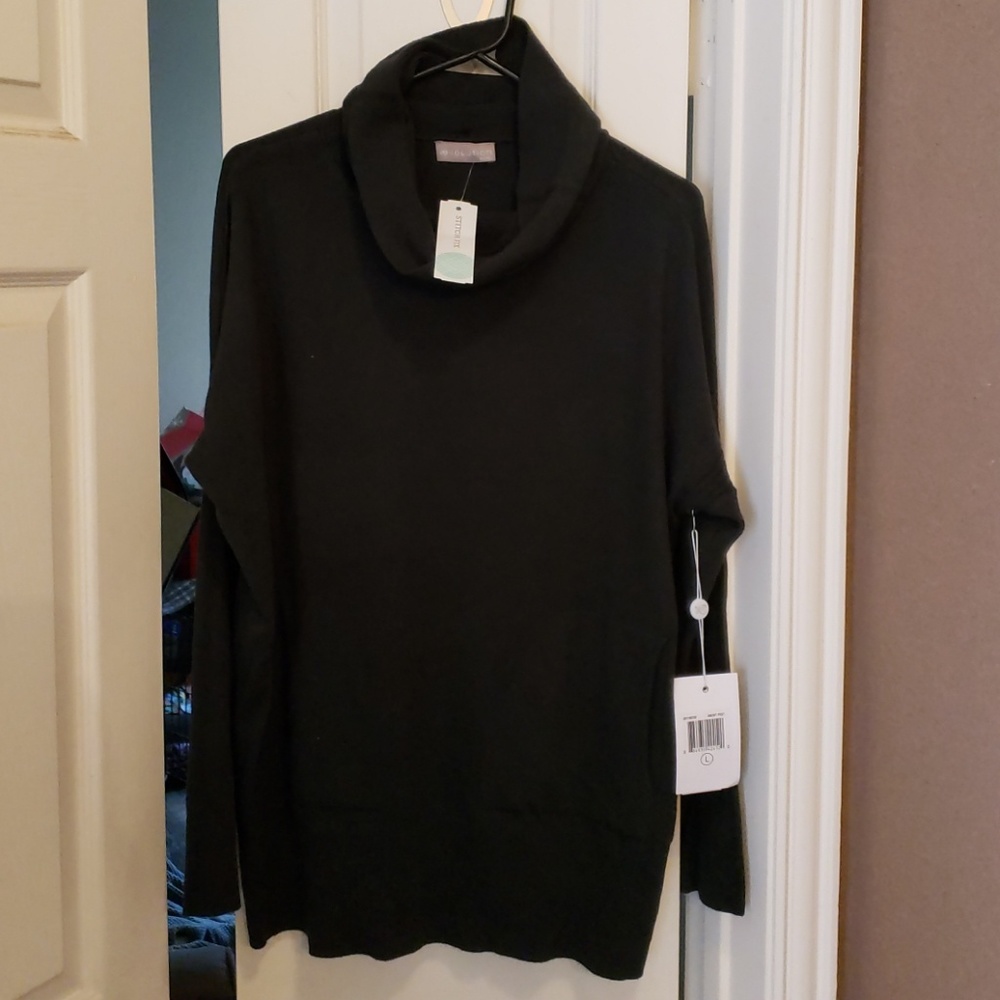 Cowel neck sweater w/ pockets